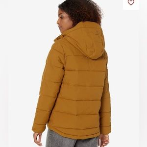 Carhartt womens relaxed fit puffer, small.